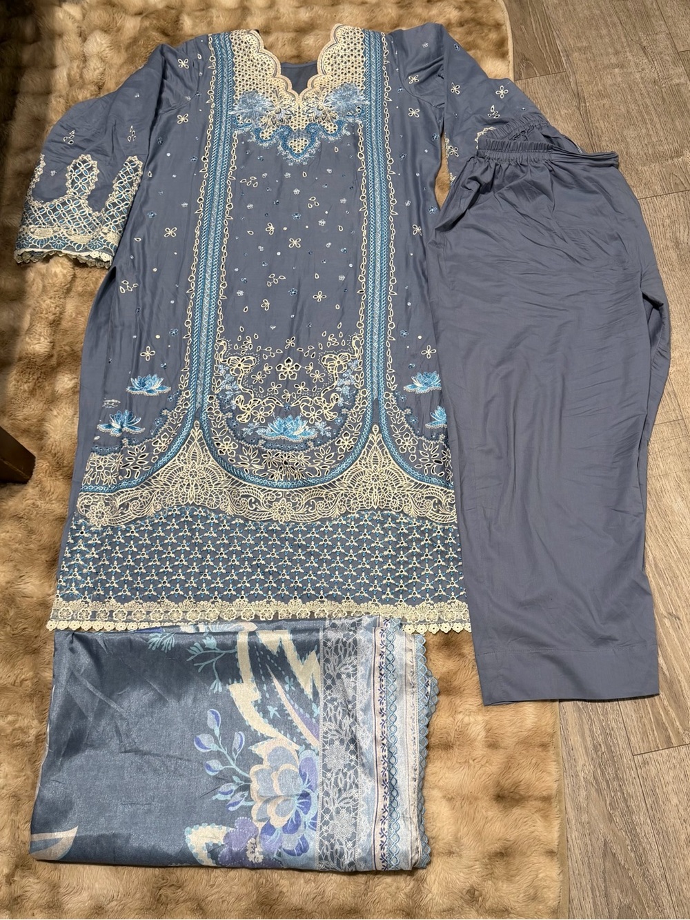 Embroidered Blue & Cream Women's Chemise Set